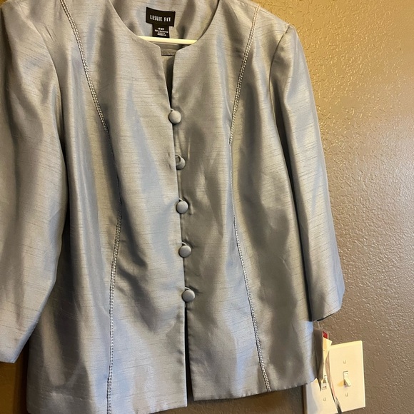 NWT Leslie Fay 2 pieces suit Women's gray size 14WP - Picture 7 of 9